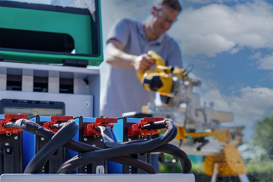 Mobiele energiekar Ren a Battery 4