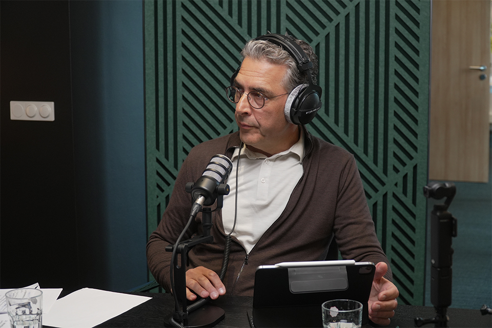 Draadloze noodverlichting en gebouwbeheer: hoe installateurs en gebouweigenaren veiligheid, efficiëntie en kosten optimaliseren 2