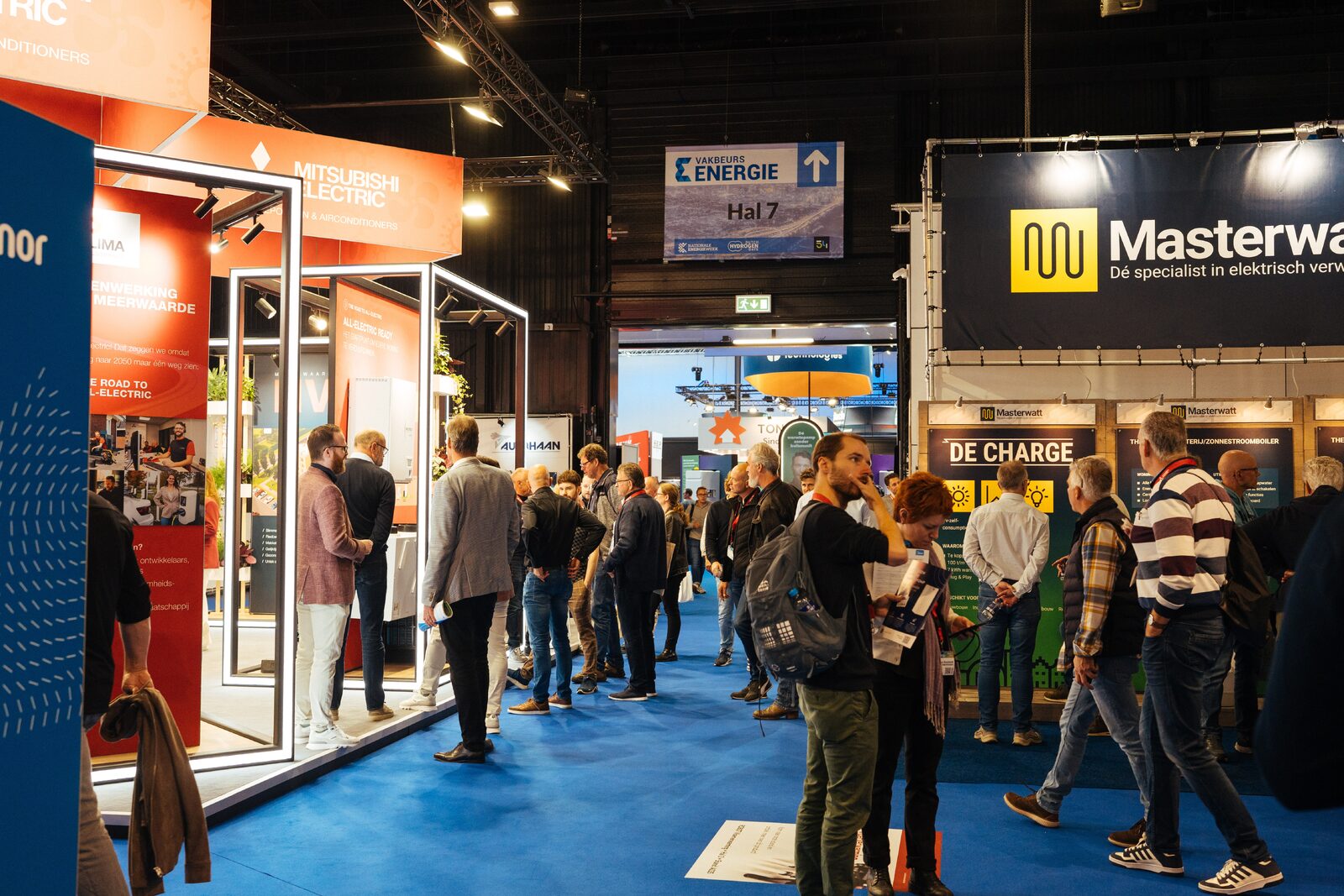 Hét kenmerk van een goede beurs: veel drukte, veel stands en veel netwerkmogelijkheden.